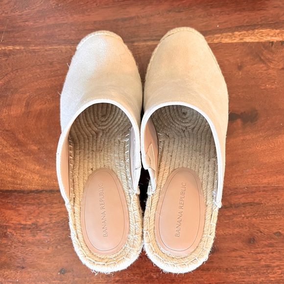 EUC Banana Republic Espadrille Wedge Mule - Picture 6 of 8